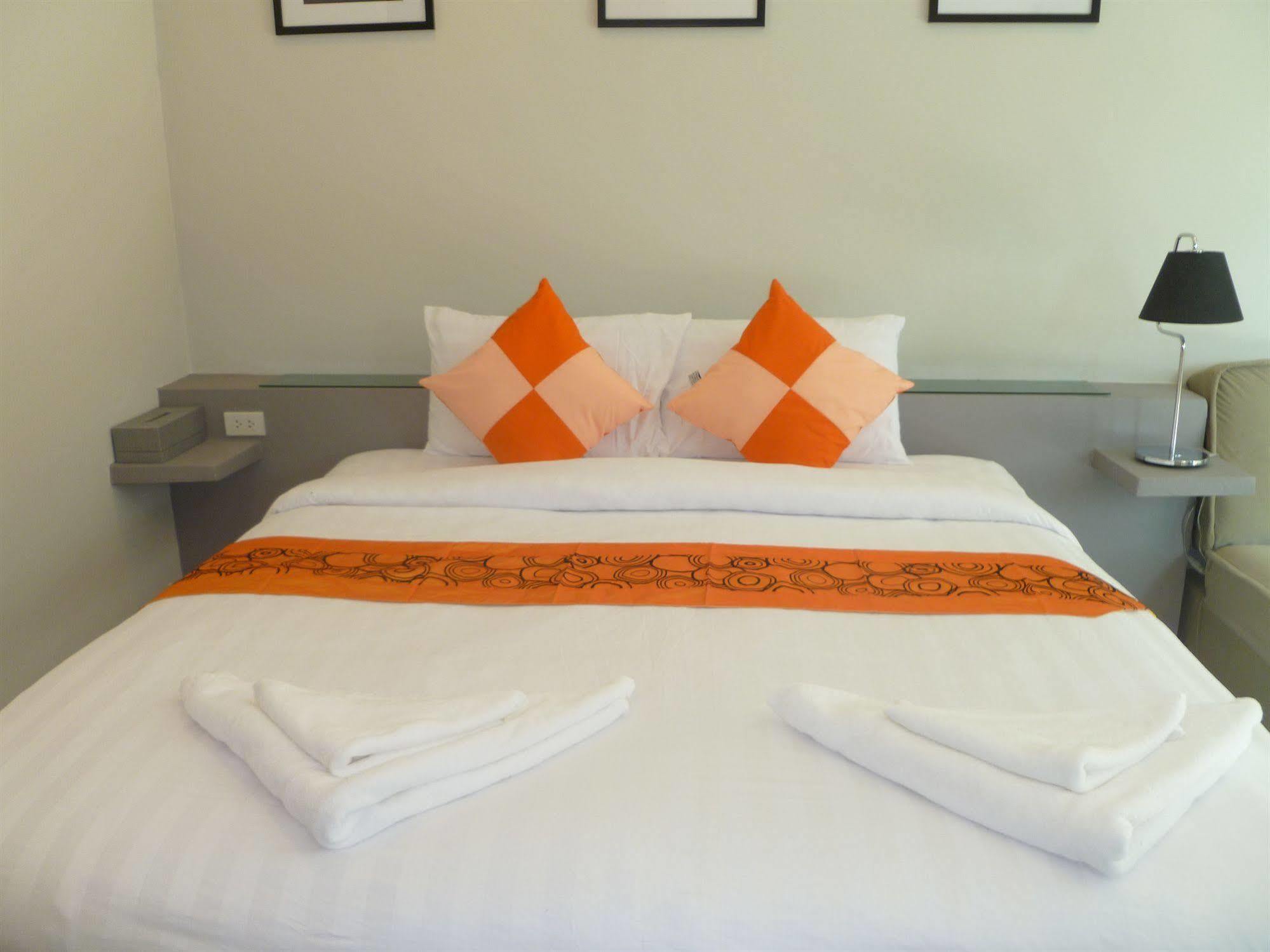 Sun Moon Star Resort Koh Phangan Haad Yao Exterior foto